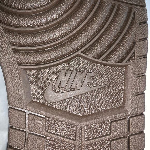 Travis Scott 1 lows - Picture 4 of 8